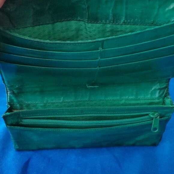 Vintage Eel Skin Leather Women's Bi-Fold Envelope Checkbook Wallet Green 1970s - Picture 6 of 7